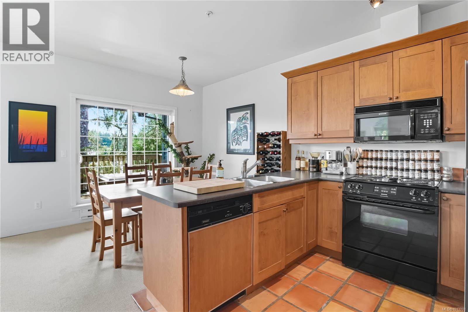 1003 1971 Harbour Cres, Ucluelet