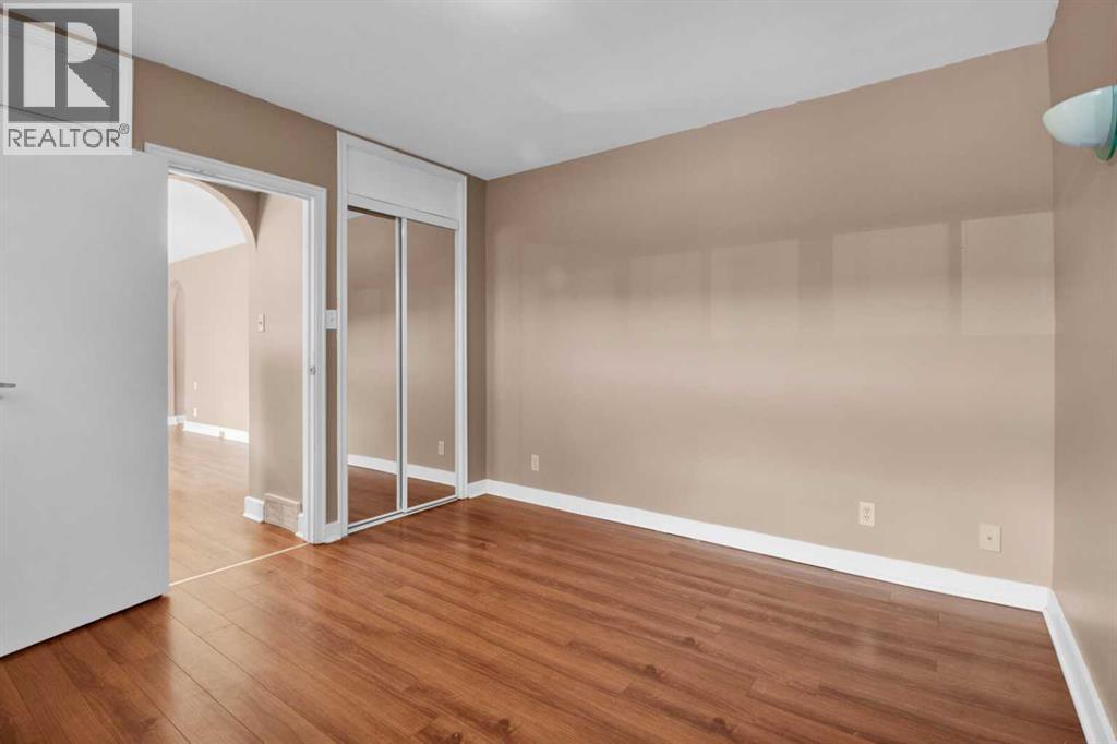 Single Family House Bungalow for Sale in   Avenue NE Winston Heights/Mountview Calgary 