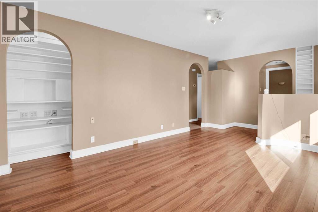 Single Family House Bungalow for Sale in   Avenue NE Winston Heights/Mountview Calgary 