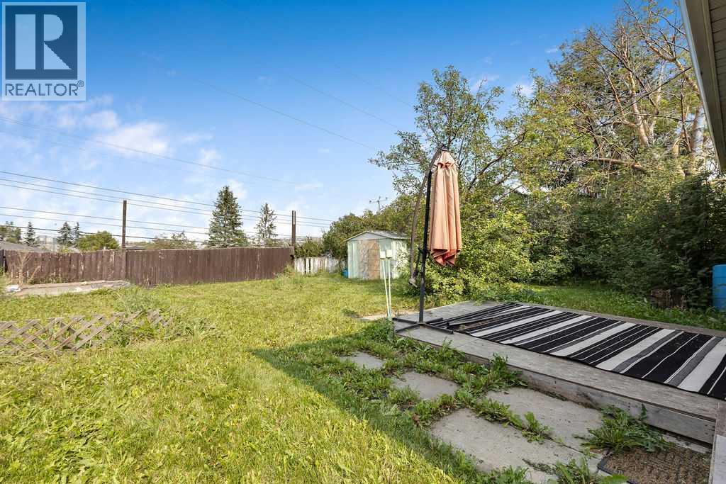 Single Family House Bungalow for Sale in   Avenue NE Winston Heights/Mountview Calgary 