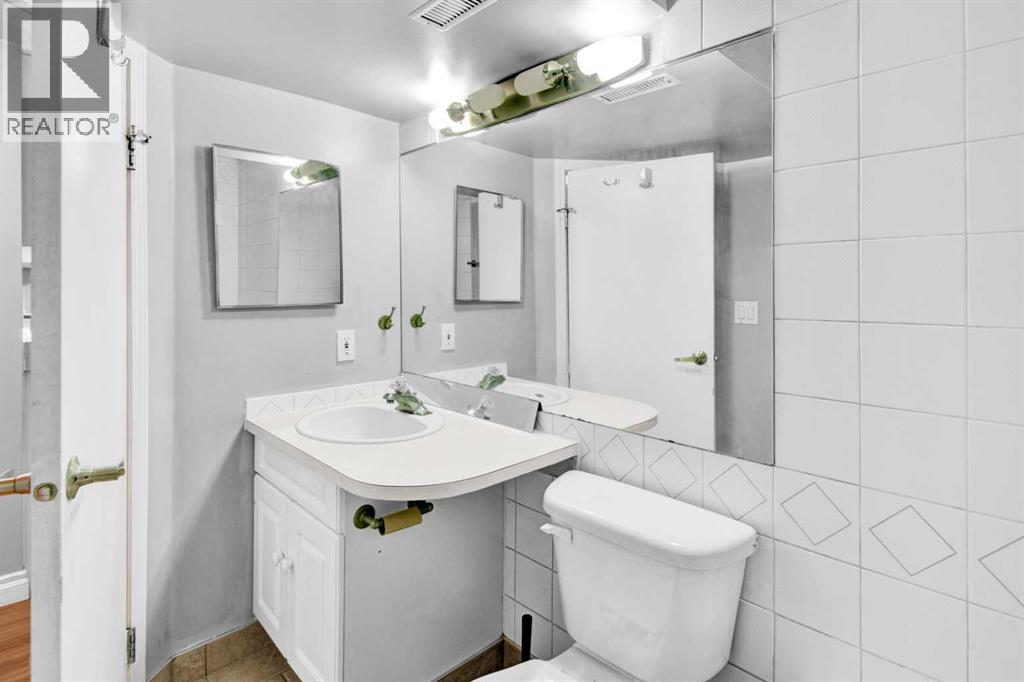 Single Family House Bungalow for Sale in   Avenue NE Winston Heights/Mountview Calgary 