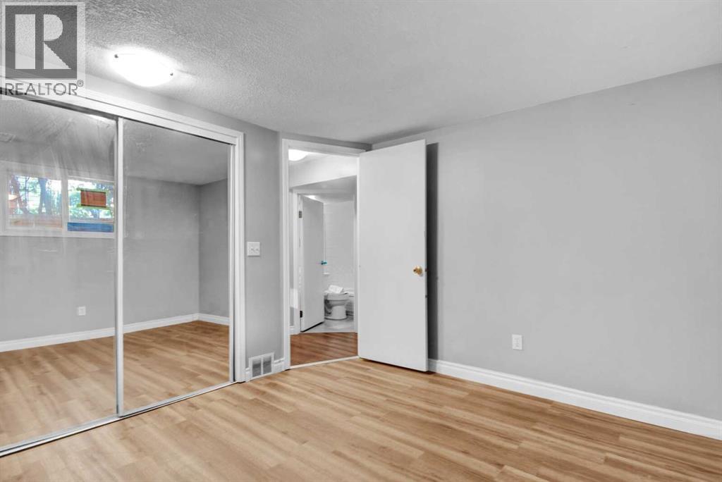 Single Family House Bungalow for Sale in   Avenue NE Winston Heights/Mountview Calgary 