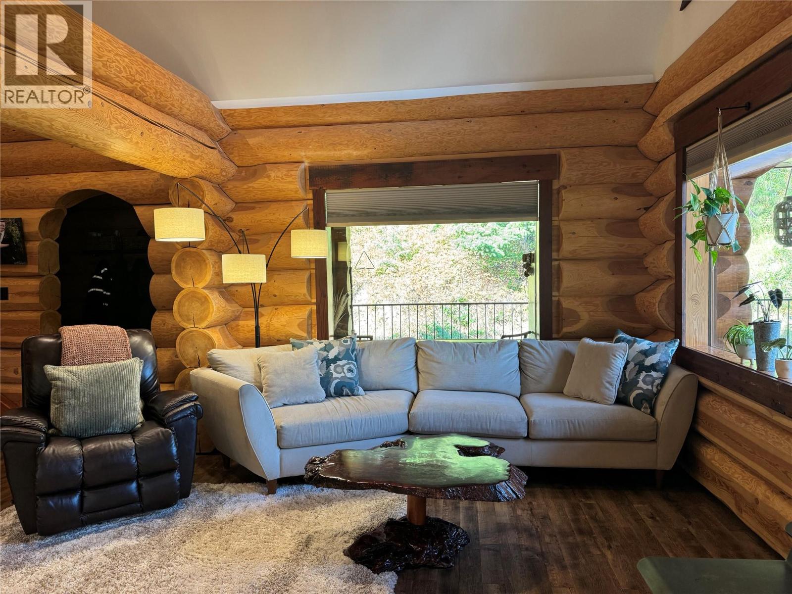  1474 Yankee Flats Road, Salmon Arm