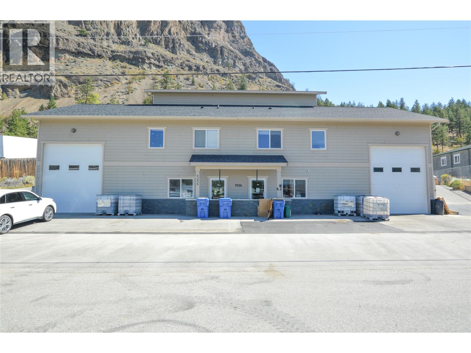 9206 Shale Avenue, Summerland