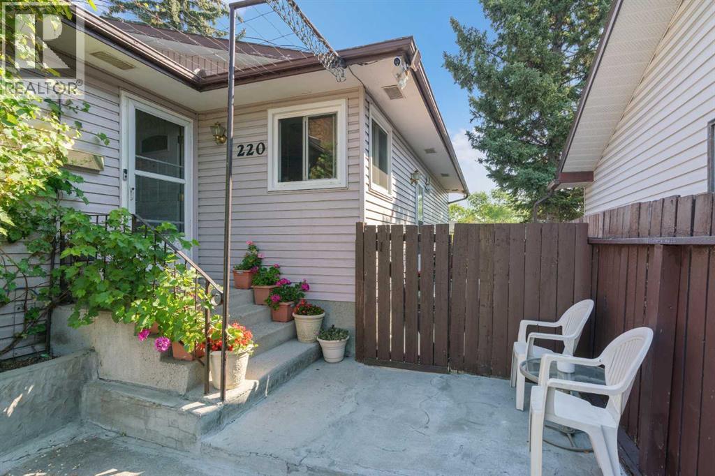 Single Family House Bungalow for Sale in  Temple Close NE Temple Calgary 