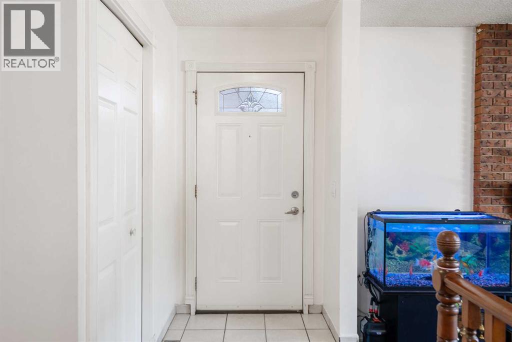 Single Family House Bungalow for Sale in  Temple Close NE Temple Calgary 