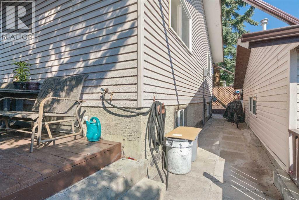 Single Family House Bungalow for Sale in  Temple Close NE Temple Calgary 