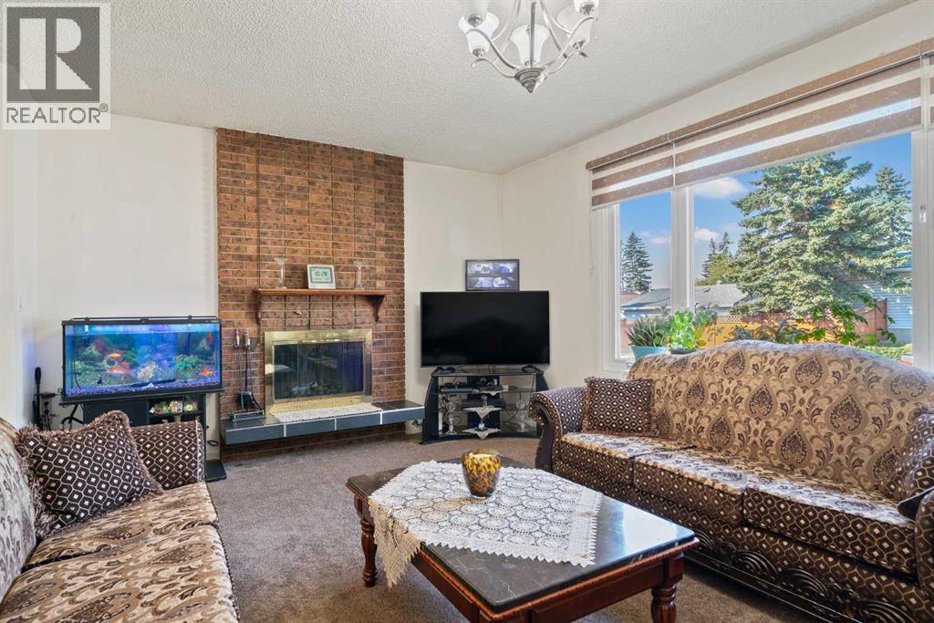 Single Family House Bungalow for Sale in  Temple Close NE Temple Calgary 