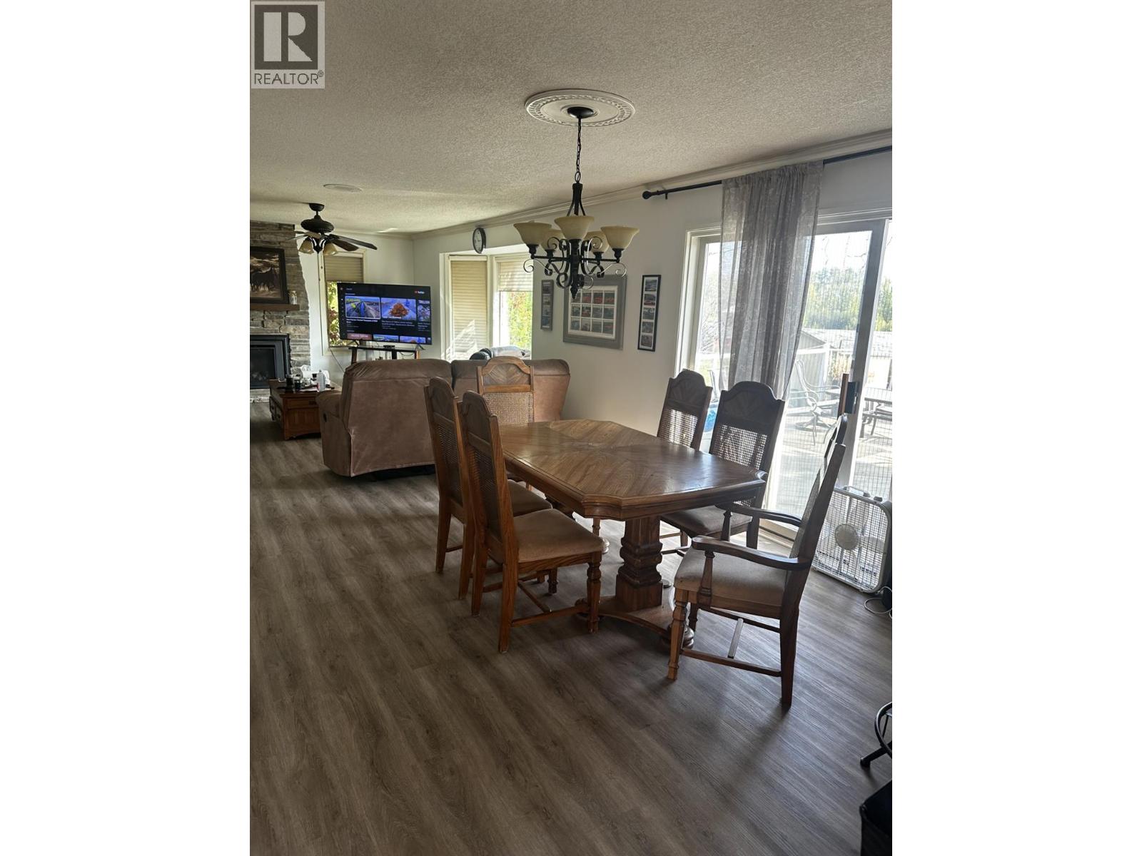 6141 Hillview Subdivision, Chetwynd