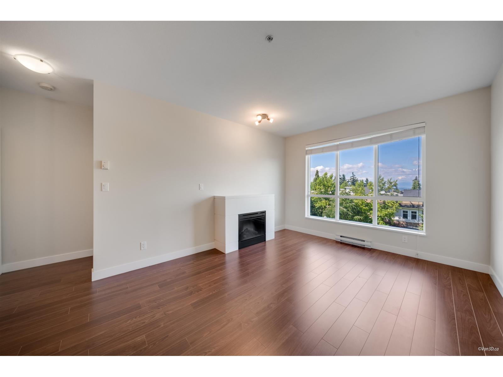 210 15850 26 AVENUE, Surrey