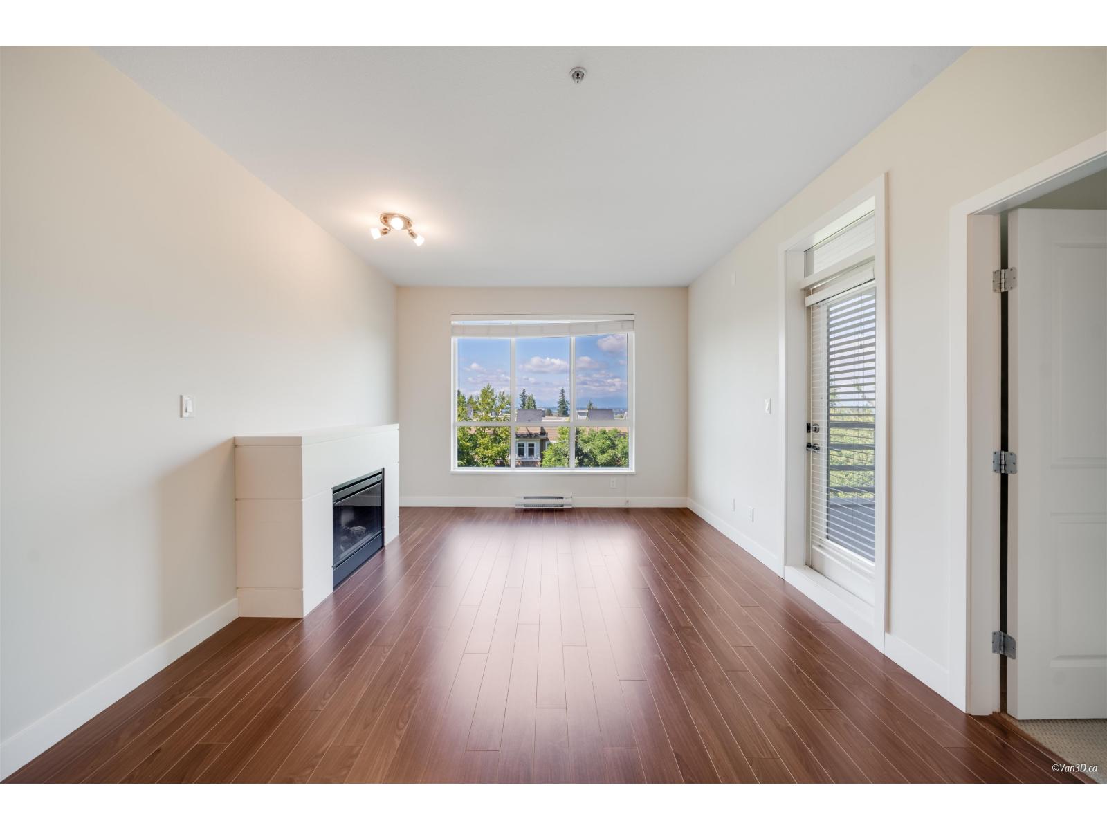 210 15850 26 AVENUE, Surrey