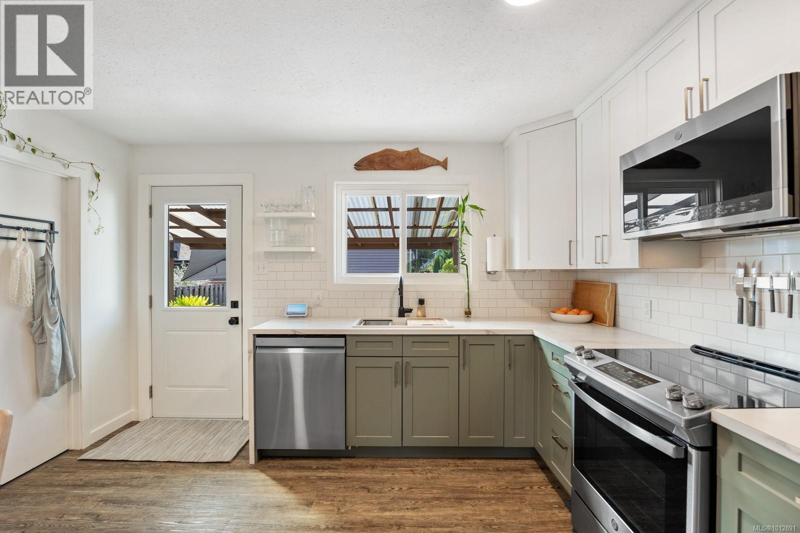 A 547 Anderton Rd, Comox