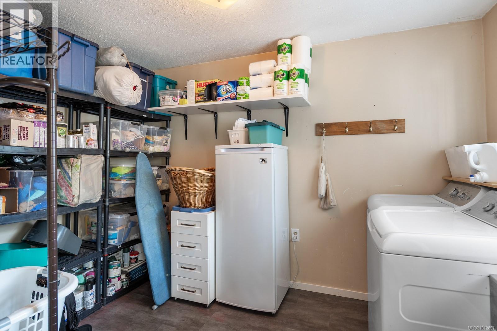 A 547 Anderton Rd, Comox