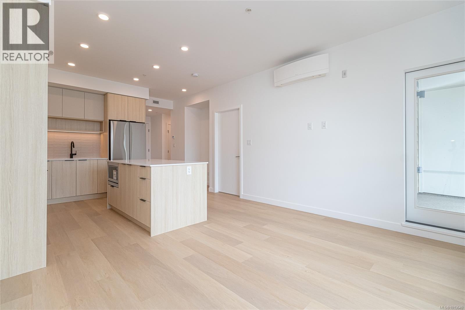 310 3564B Ryder Hesjedal Way, Colwood