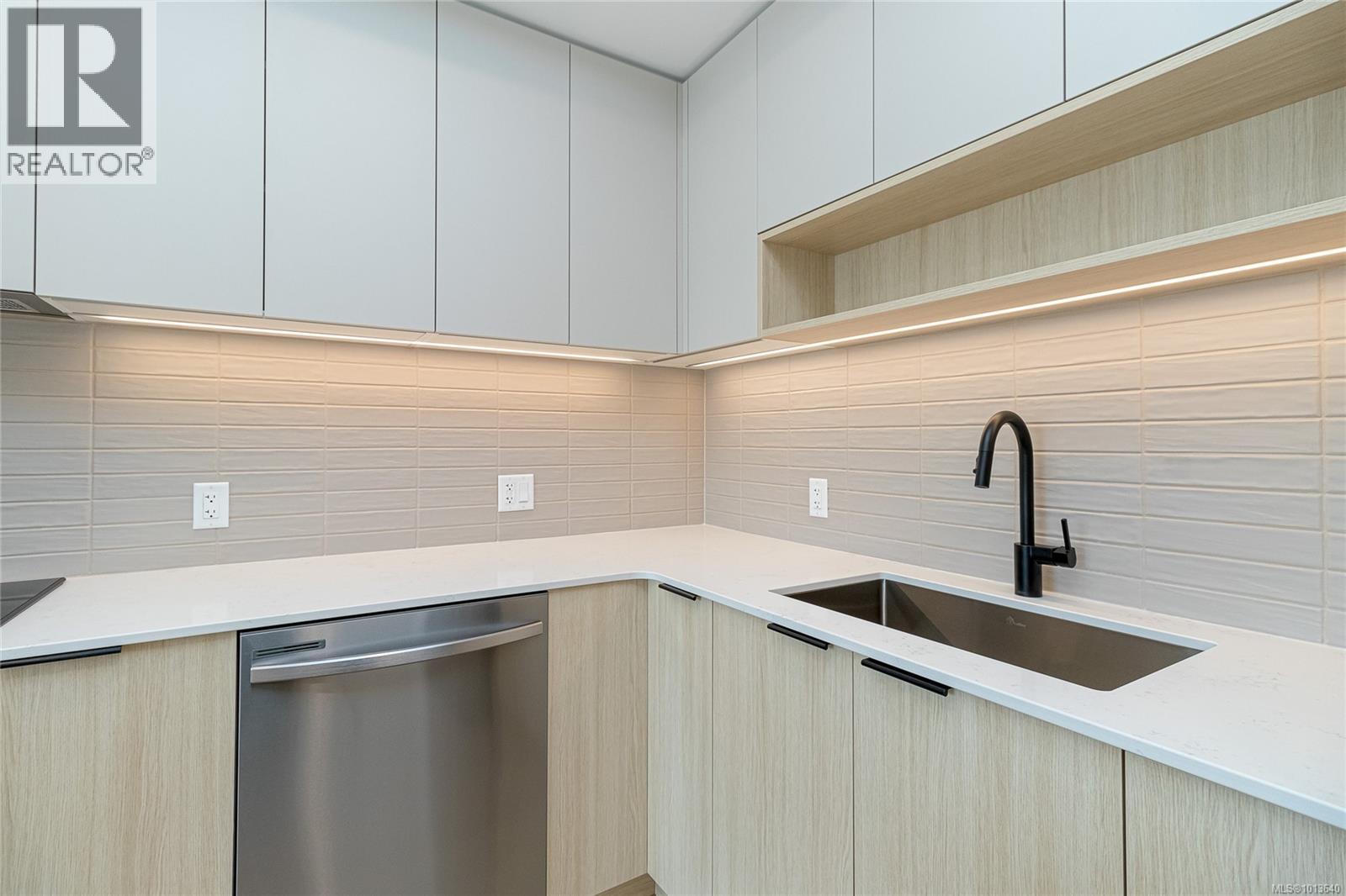 310 3564B Ryder Hesjedal Way, Colwood