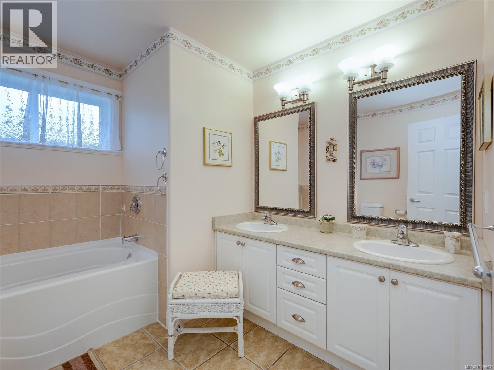 105 1645 Narissa Road, Sooke