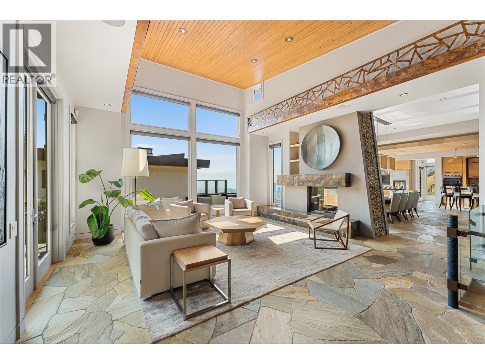  742 Highpointe Place, Kelowna