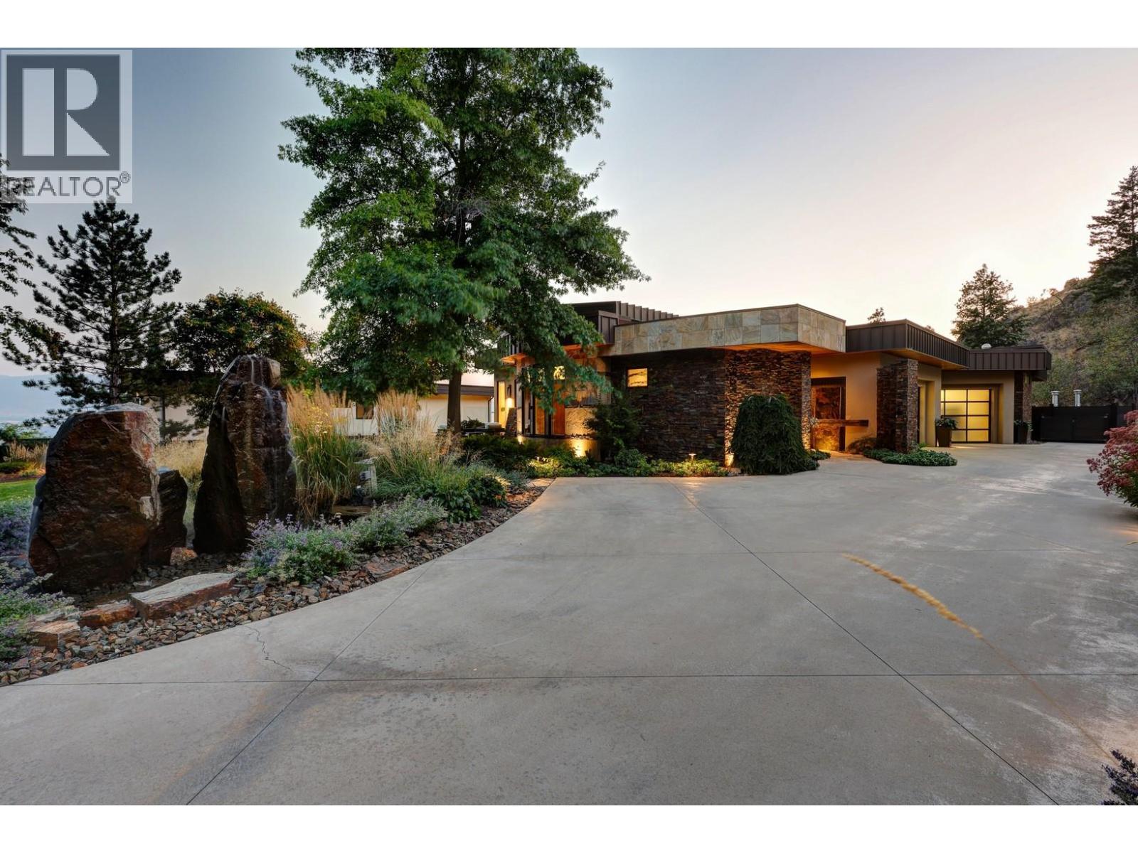  742 Highpointe Place, Kelowna
