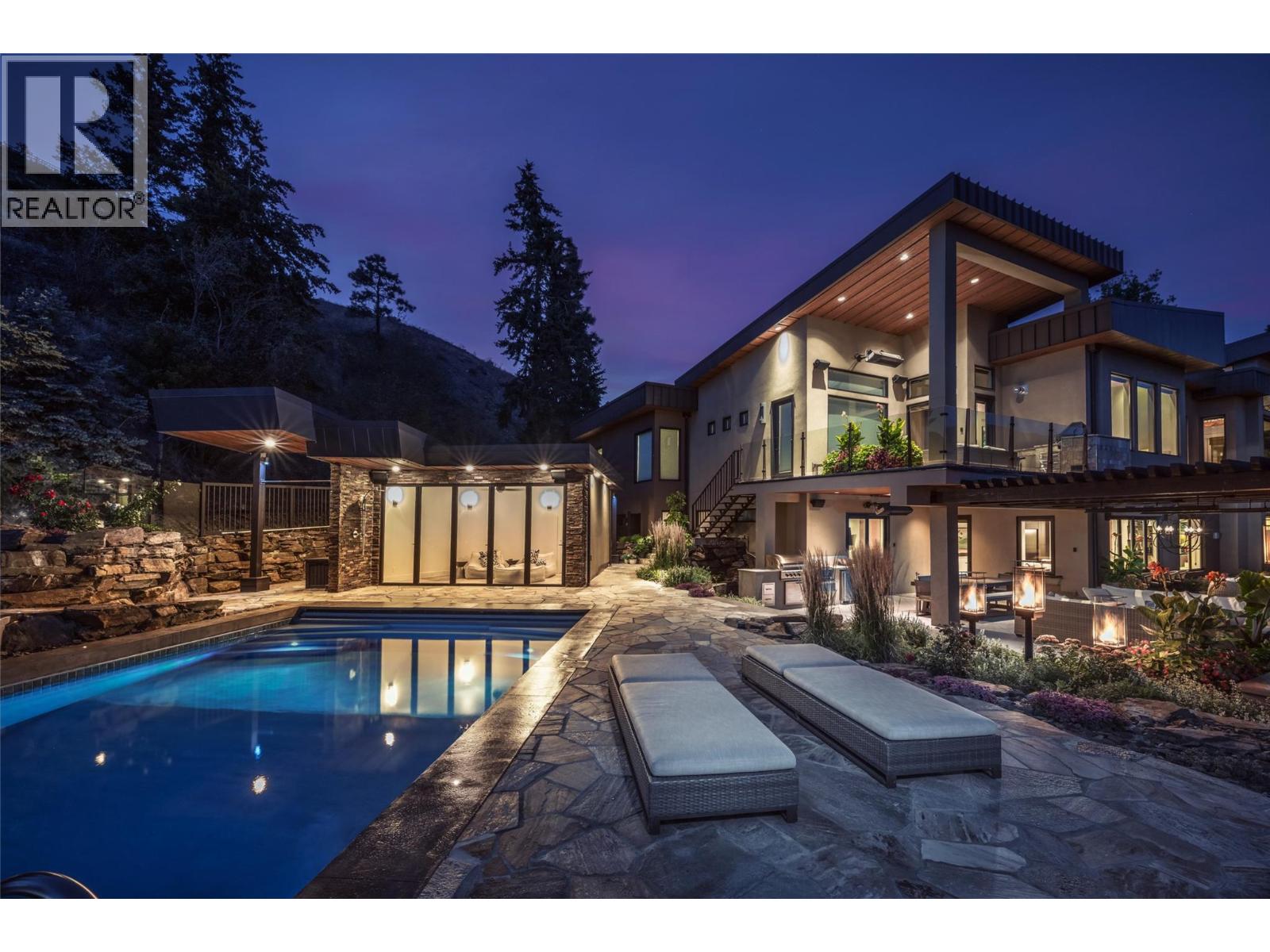  742 Highpointe Place, Kelowna