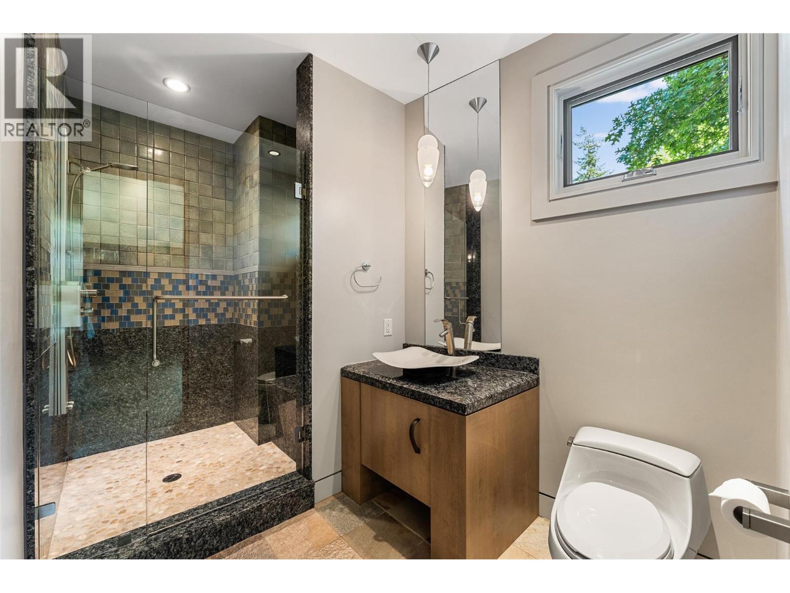  742 Highpointe Place, Kelowna