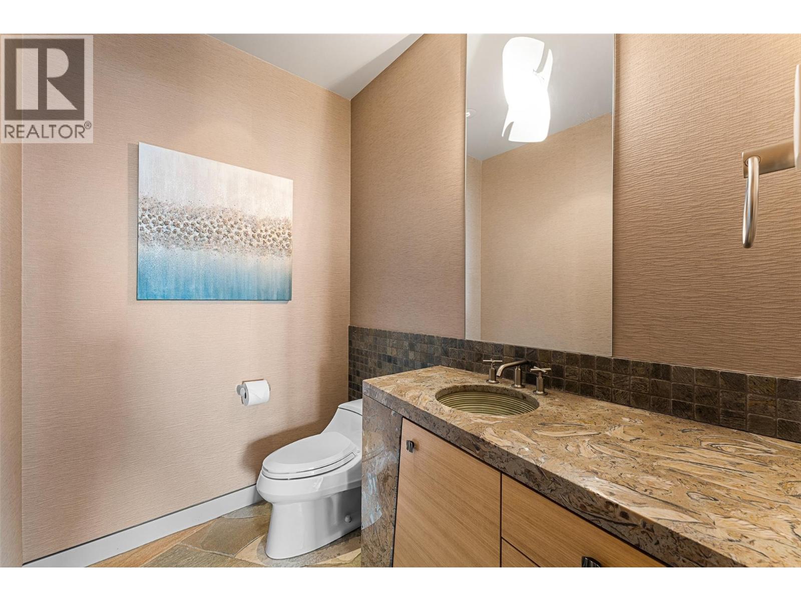  742 Highpointe Place, Kelowna