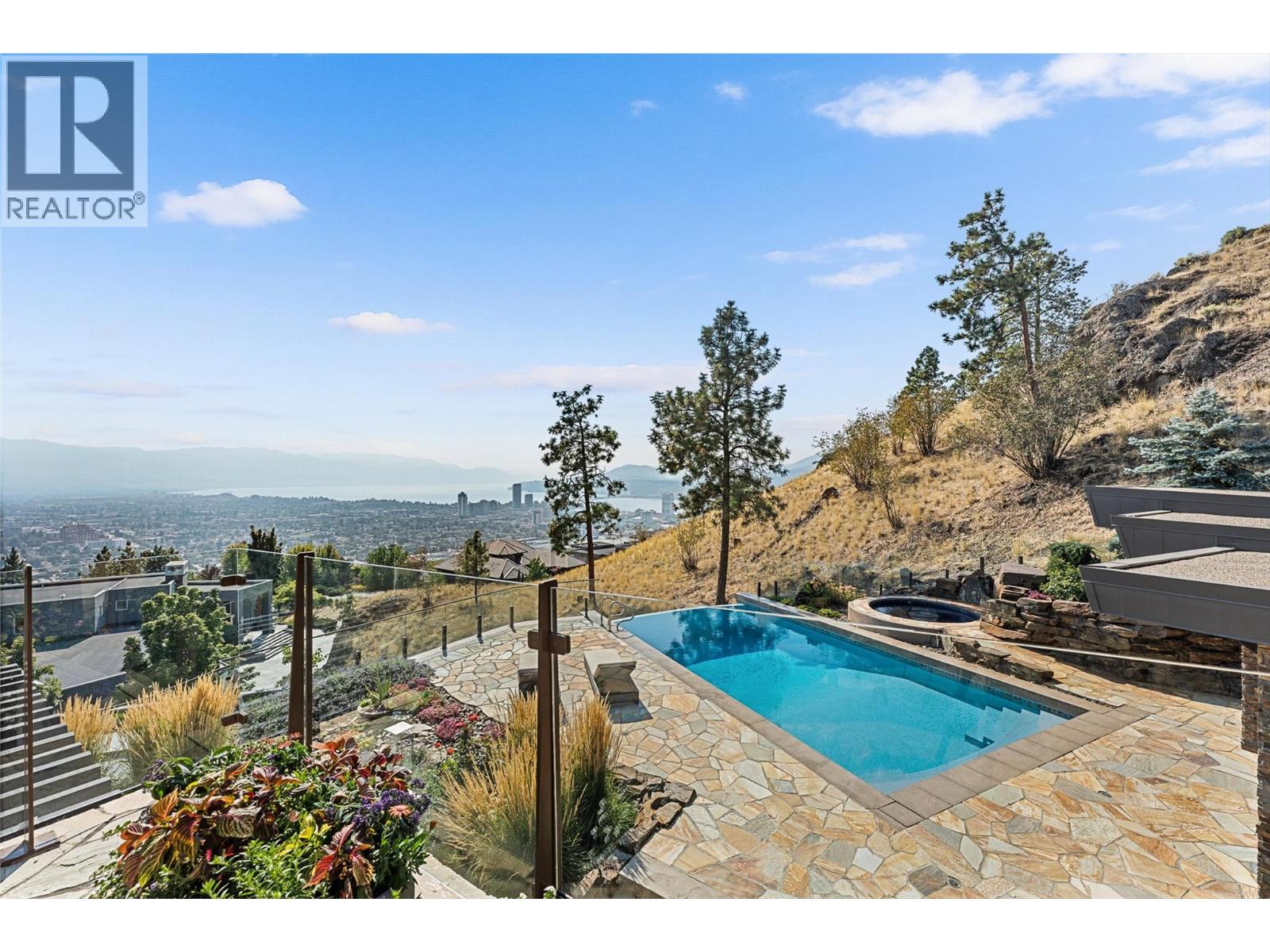  742 Highpointe Place, Kelowna
