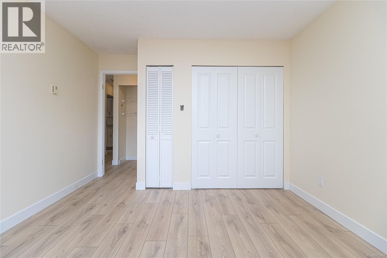 310 3215 Alder St, Saanich