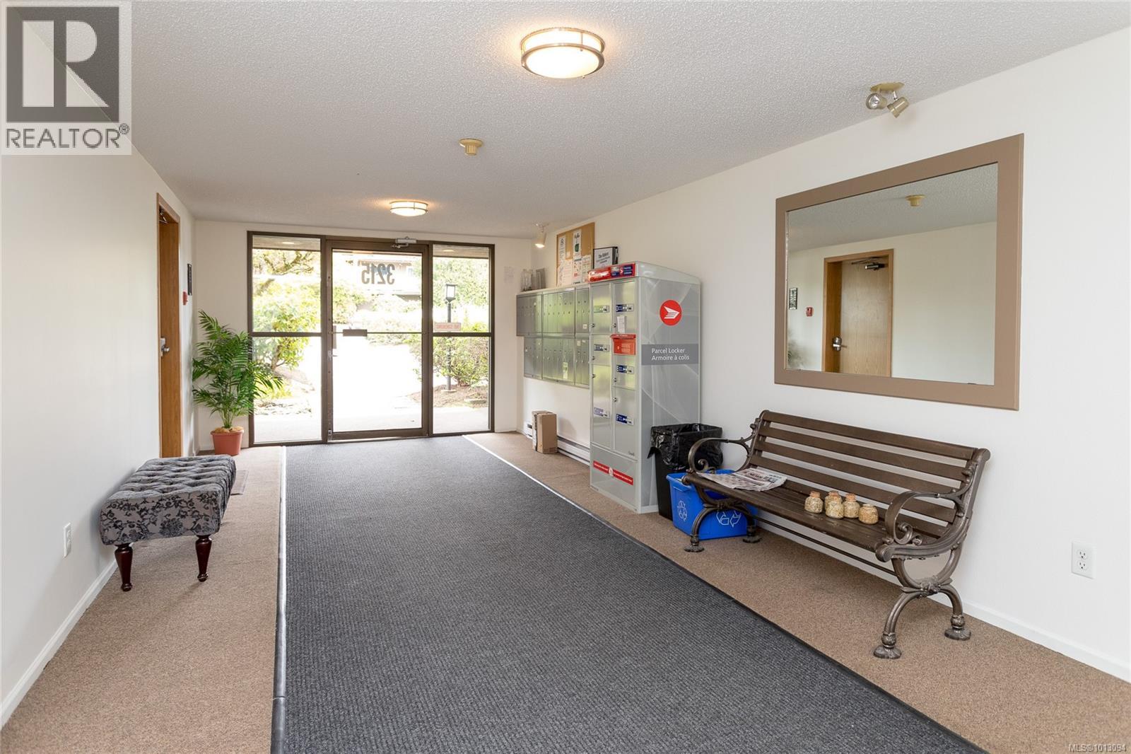 310 3215 Alder St, Saanich