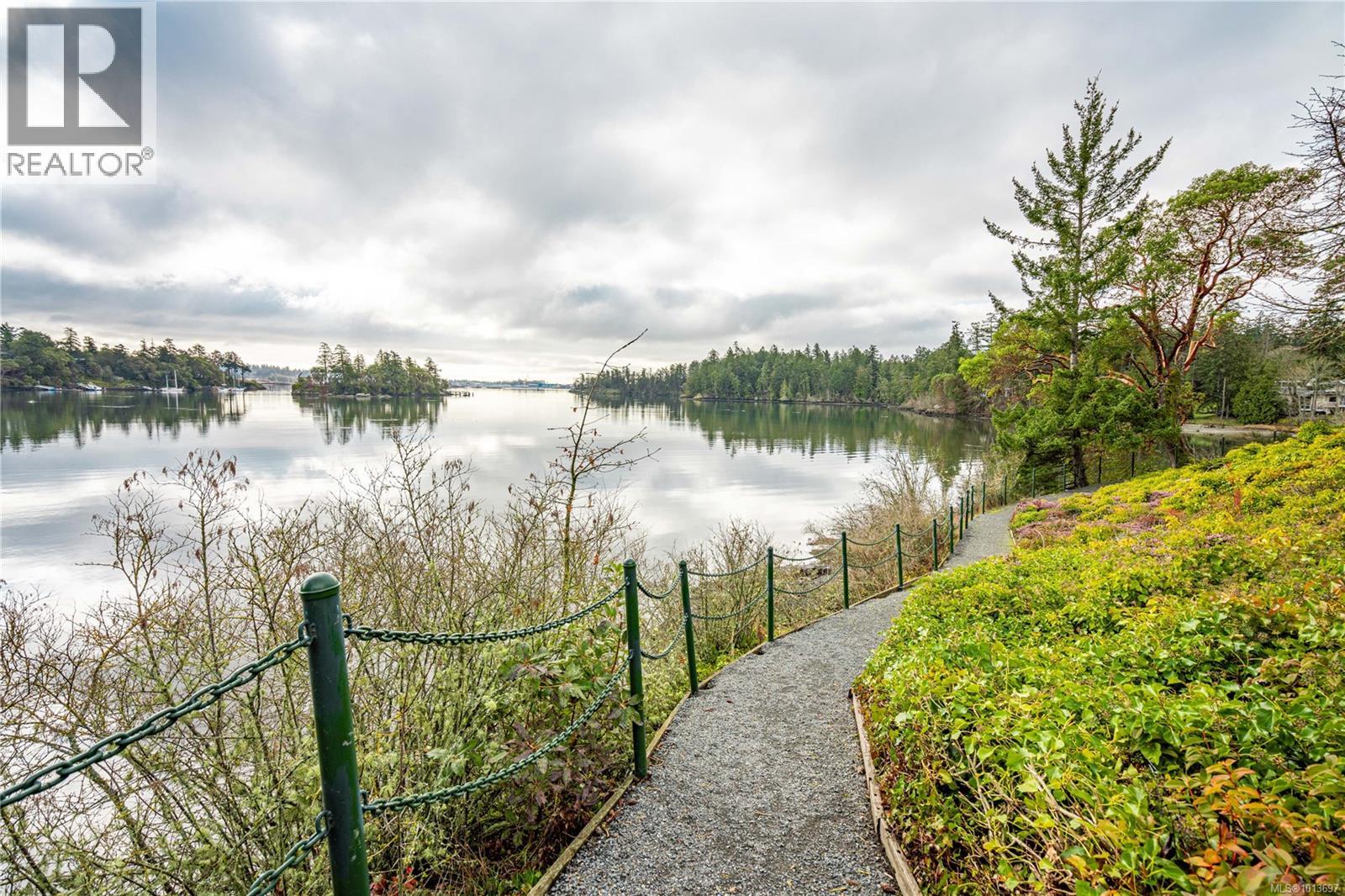 306 1 Buddy Rd, View Royal
