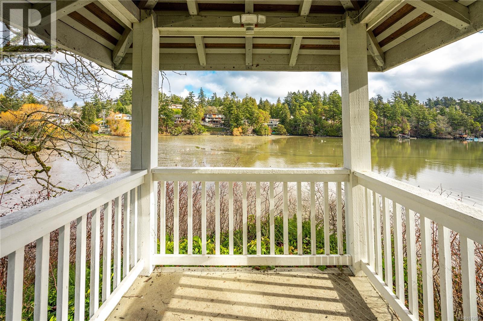 306 1 Buddy Rd, View Royal