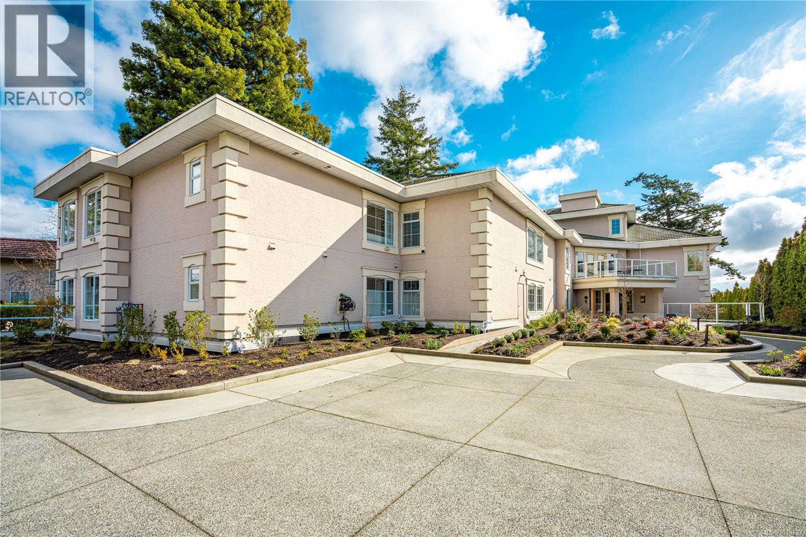 306 1 Buddy Rd, View Royal
