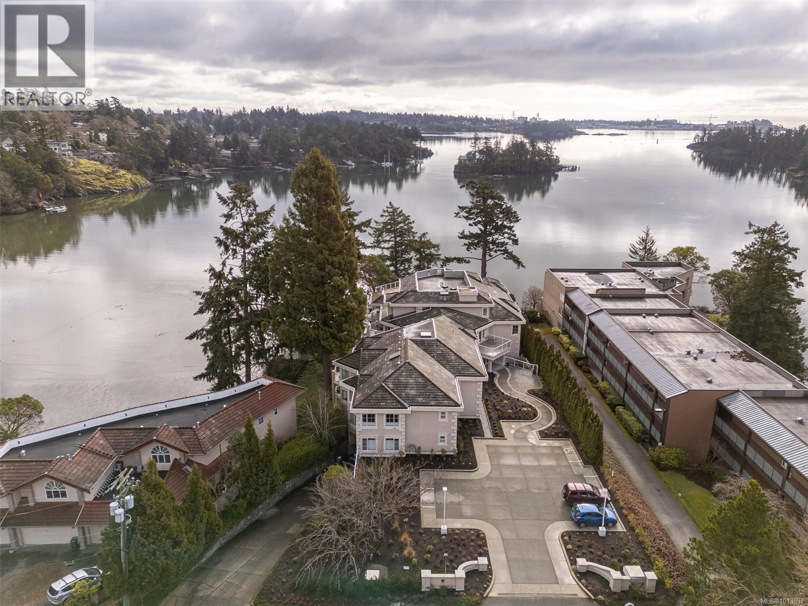 306 1 Buddy Rd, View Royal