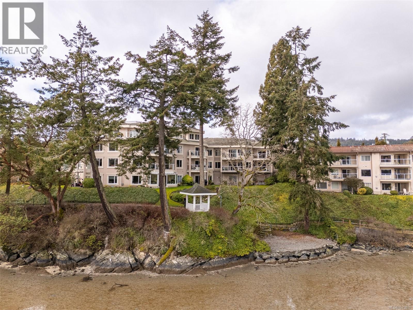 306 1 Buddy Rd, View Royal