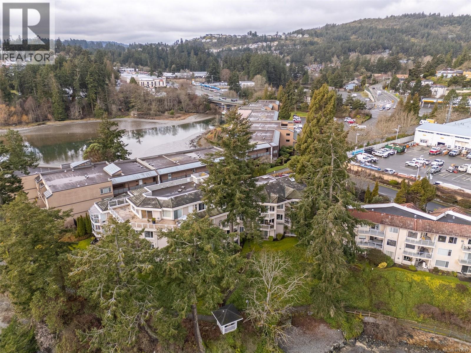 306 1 Buddy Rd, View Royal