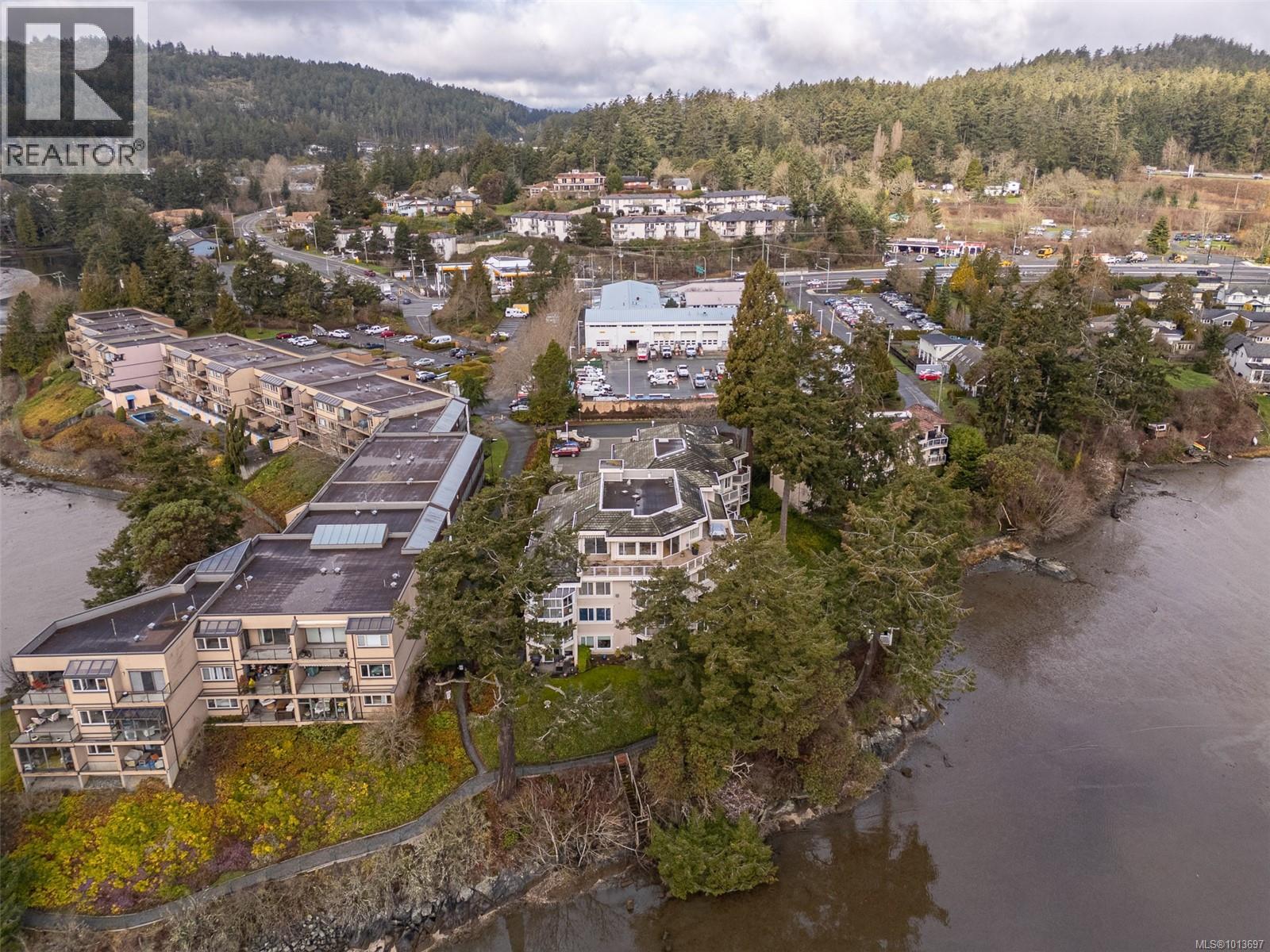 306 1 Buddy Rd, View Royal