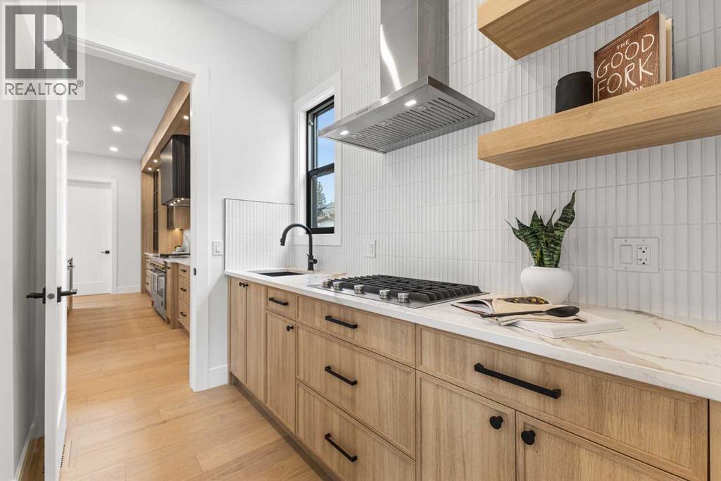 Single Family House for Sale in   Avenue NE Winston Heights/Mountview Calgary 