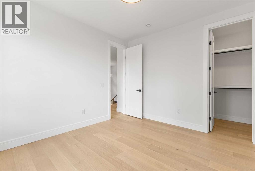 Single Family House for Sale in   Avenue NE Winston Heights/Mountview Calgary 