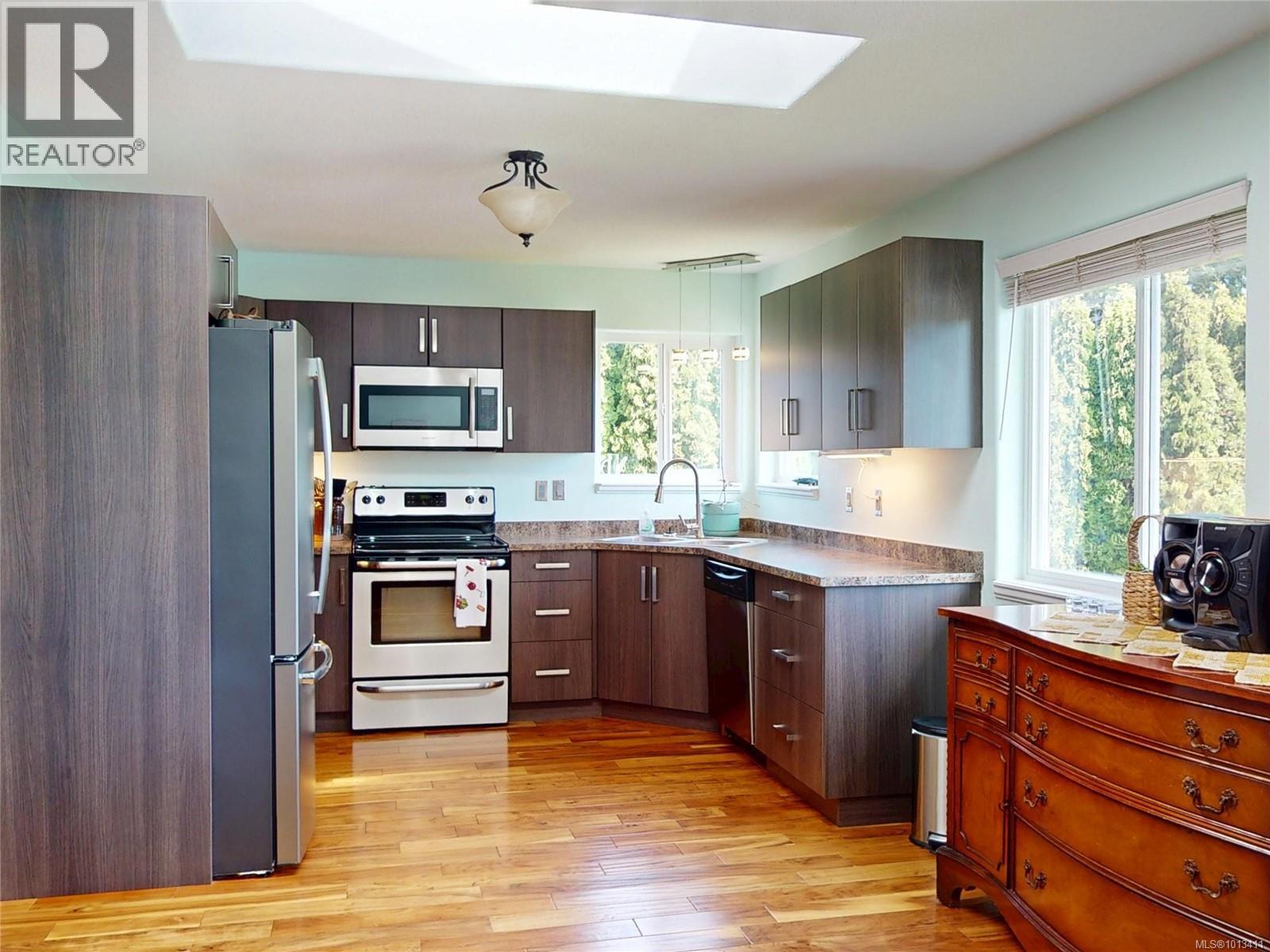  2113 Amethyst Way, Sooke