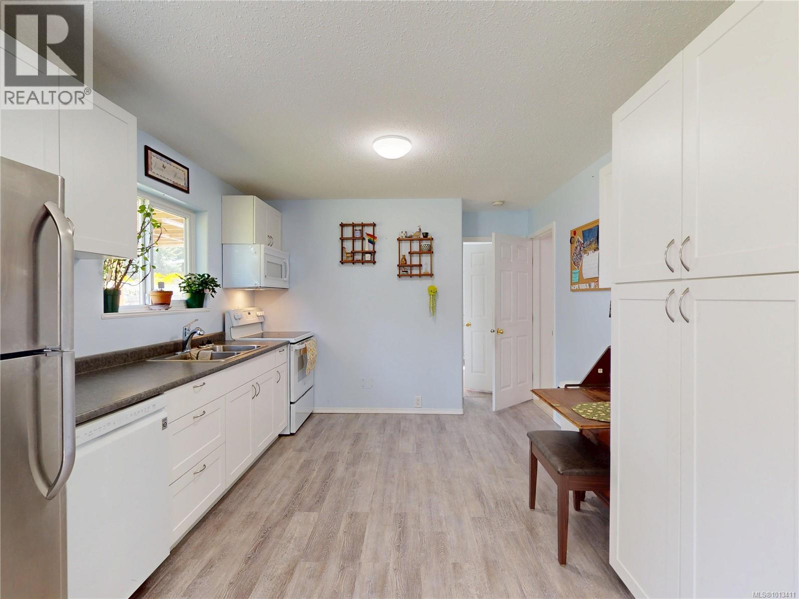  2113 Amethyst Way, Sooke