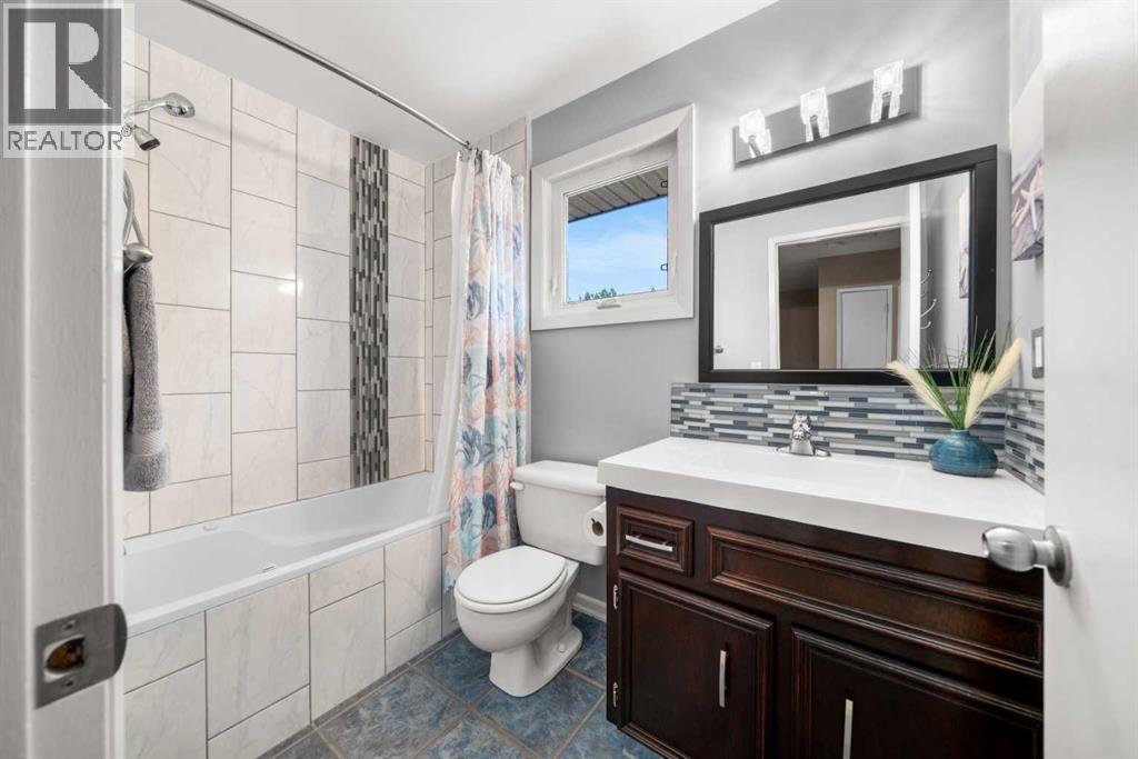 Single Family House for Sale in  Bernard Place NW Beddington Heights Calgary 