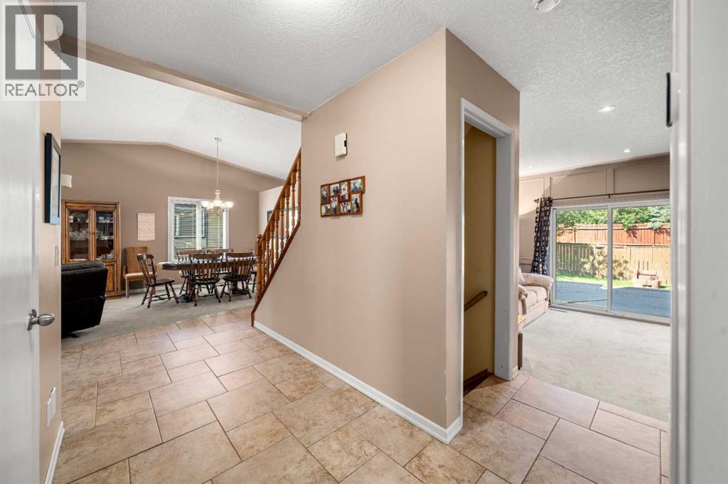 Single Family House for Sale in  Bernard Place NW Beddington Heights Calgary 
