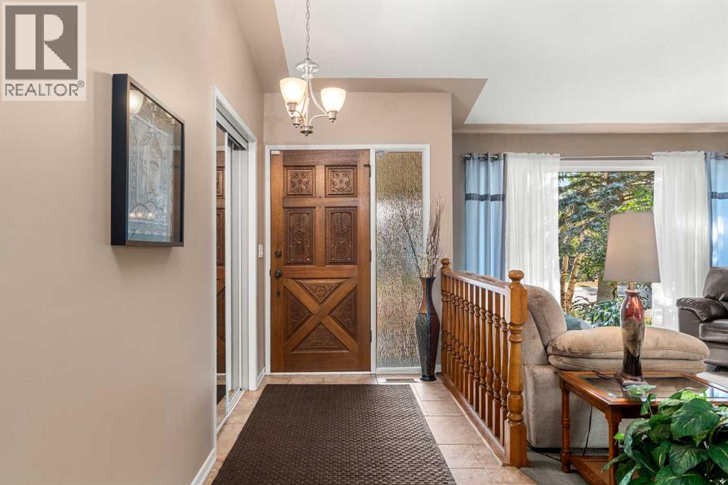 Single Family House for Sale in  Bernard Place NW Beddington Heights Calgary 