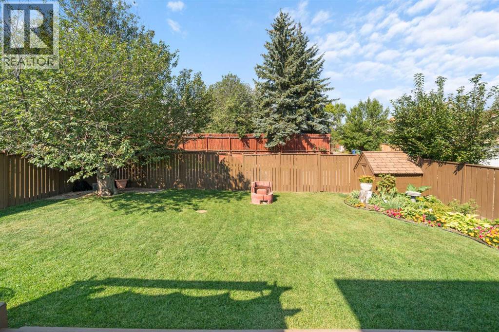Single Family House for Sale in  Bernard Place NW Beddington Heights Calgary 