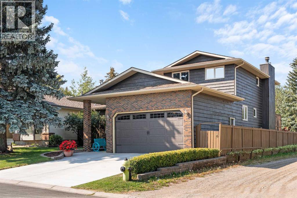 Single Family House for Sale in  Bernard Place NW Beddington Heights Calgary 