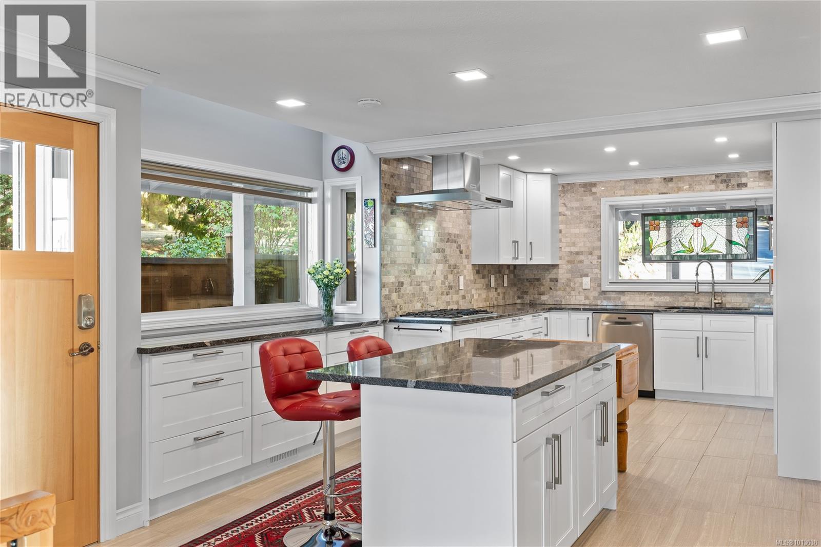 57 Lake Heights Pl, Nanaimo