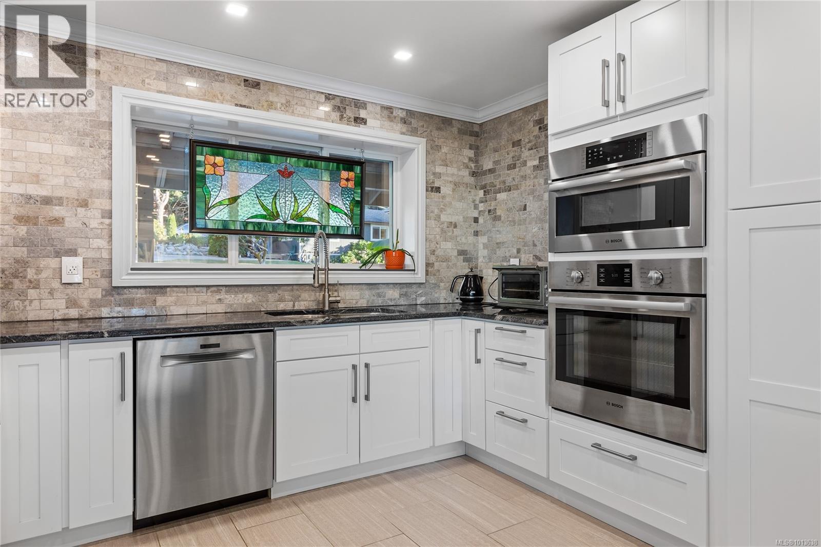57 Lake Heights Pl, Nanaimo