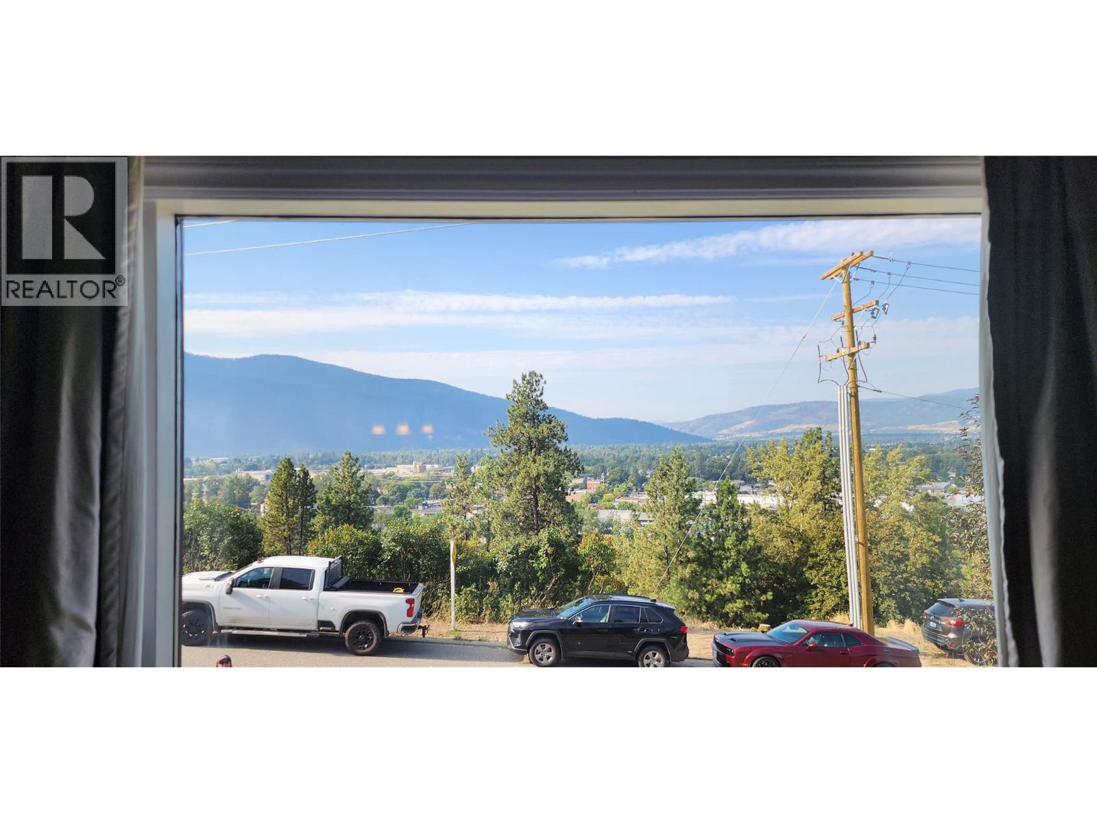 7389 Valley Heights Drive, Grand Forks