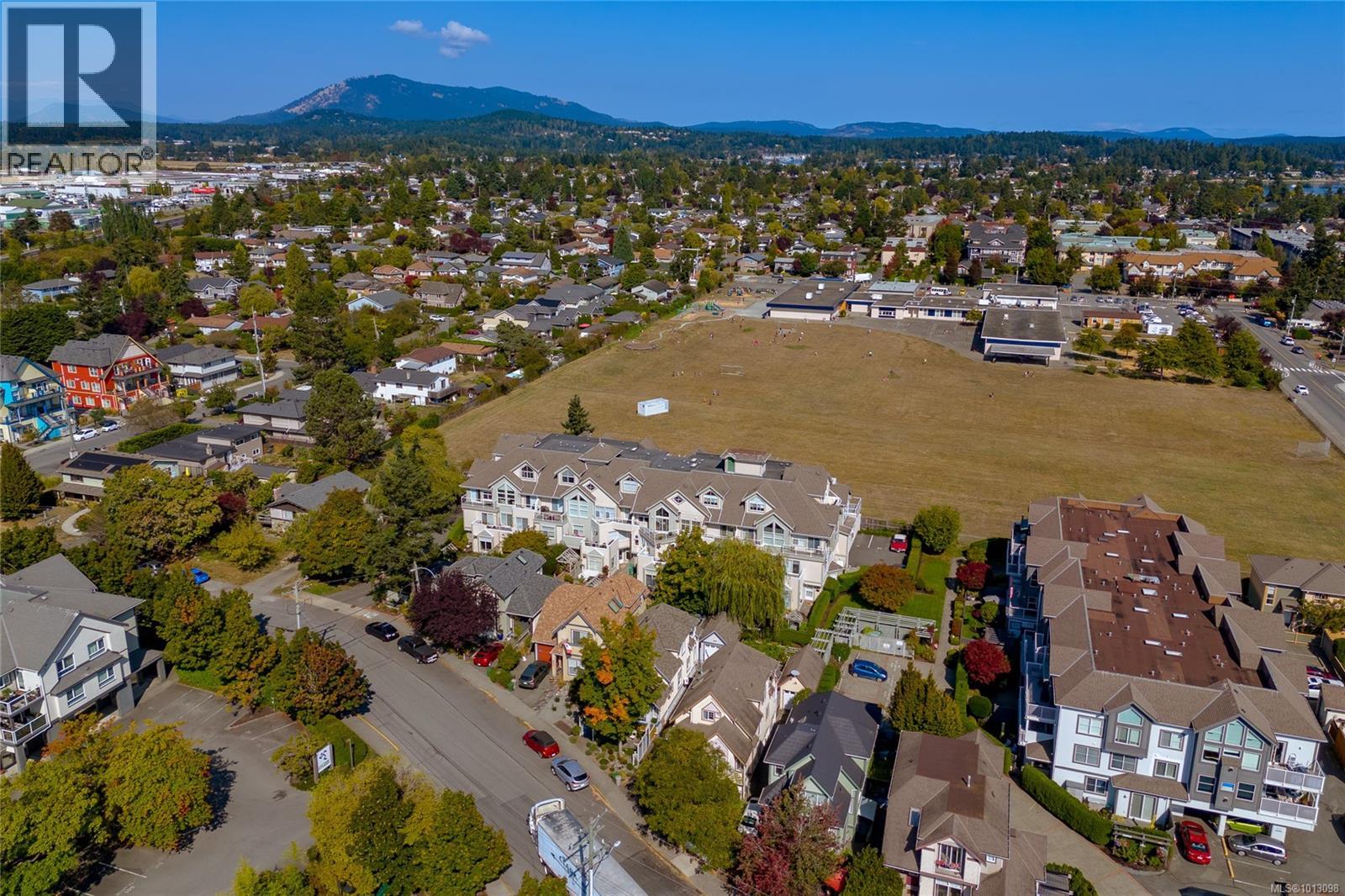 106 2250 James White Blvd, Sidney