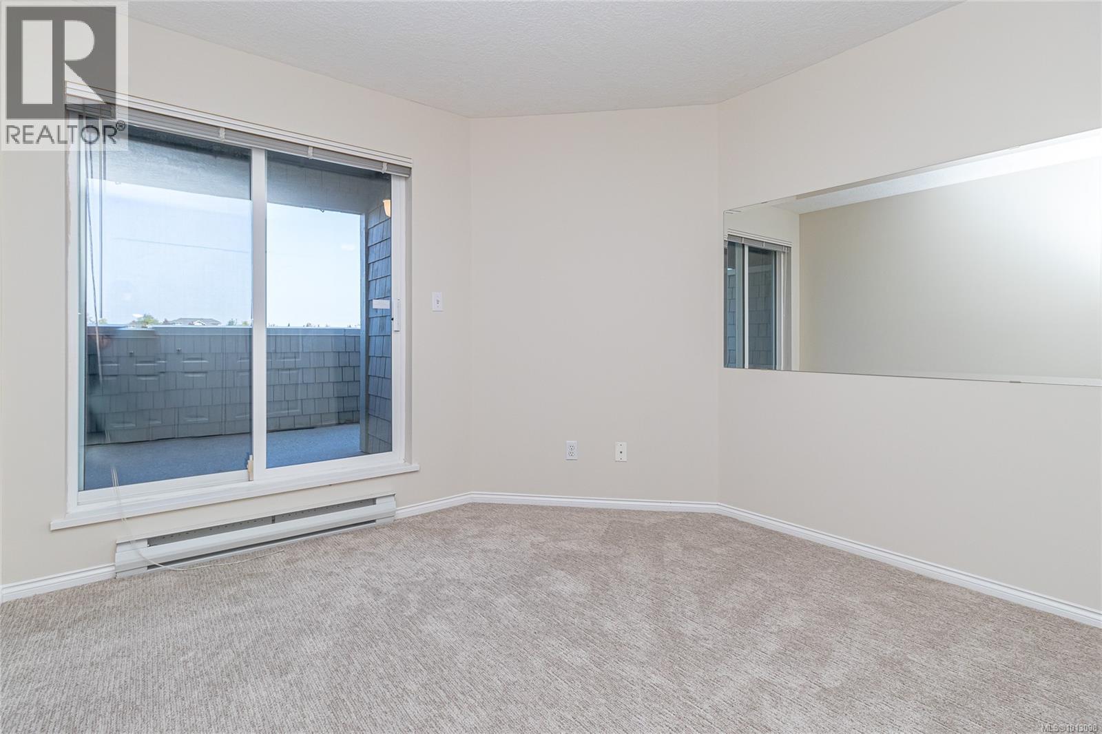 106 2250 James White Blvd, Sidney