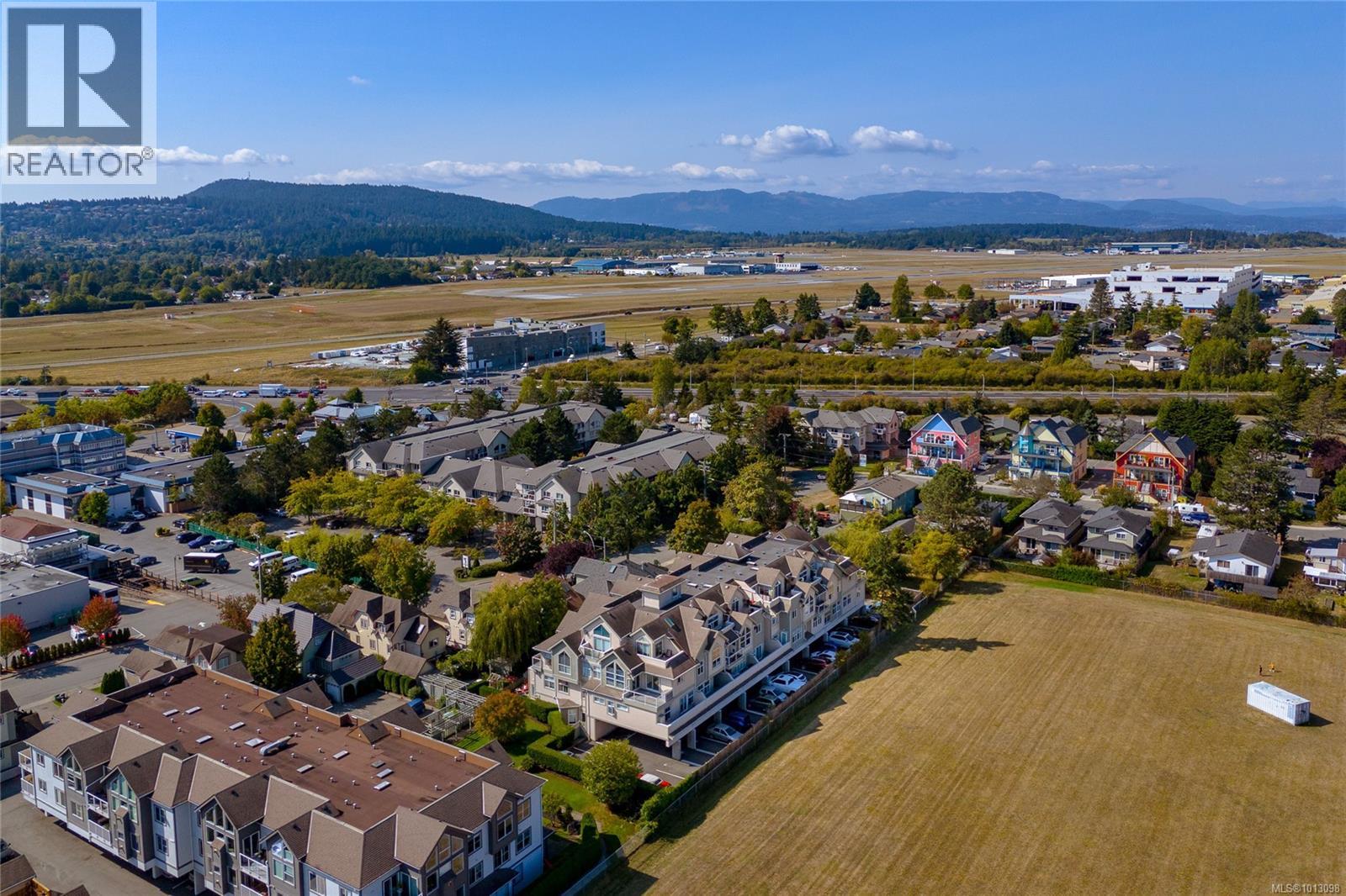 106 2250 James White Blvd, Sidney